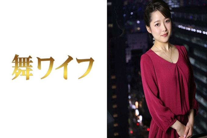 舞ワイフ 若槻一実 2 明亮清爽在淫靡的饭店里（上）夺人魂魄快乐堕落的身姿引诱兴奋开始暂且决定再会。依旧酿成才色兼备的气氛，她的眼神在男人的胯股之间…。
