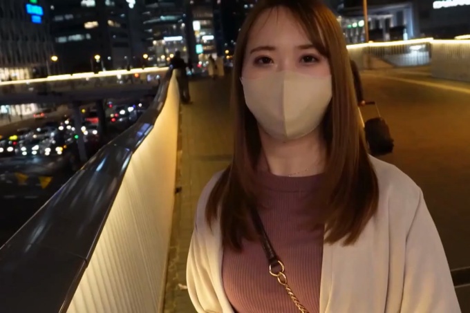 【FC2】第一次被当鸡巴盒,露出了花花公子的脸,真的很开心。
