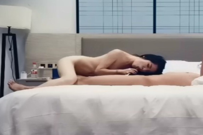素人约炮精选～你帮我舔我帮你哈69缠绵难以分离